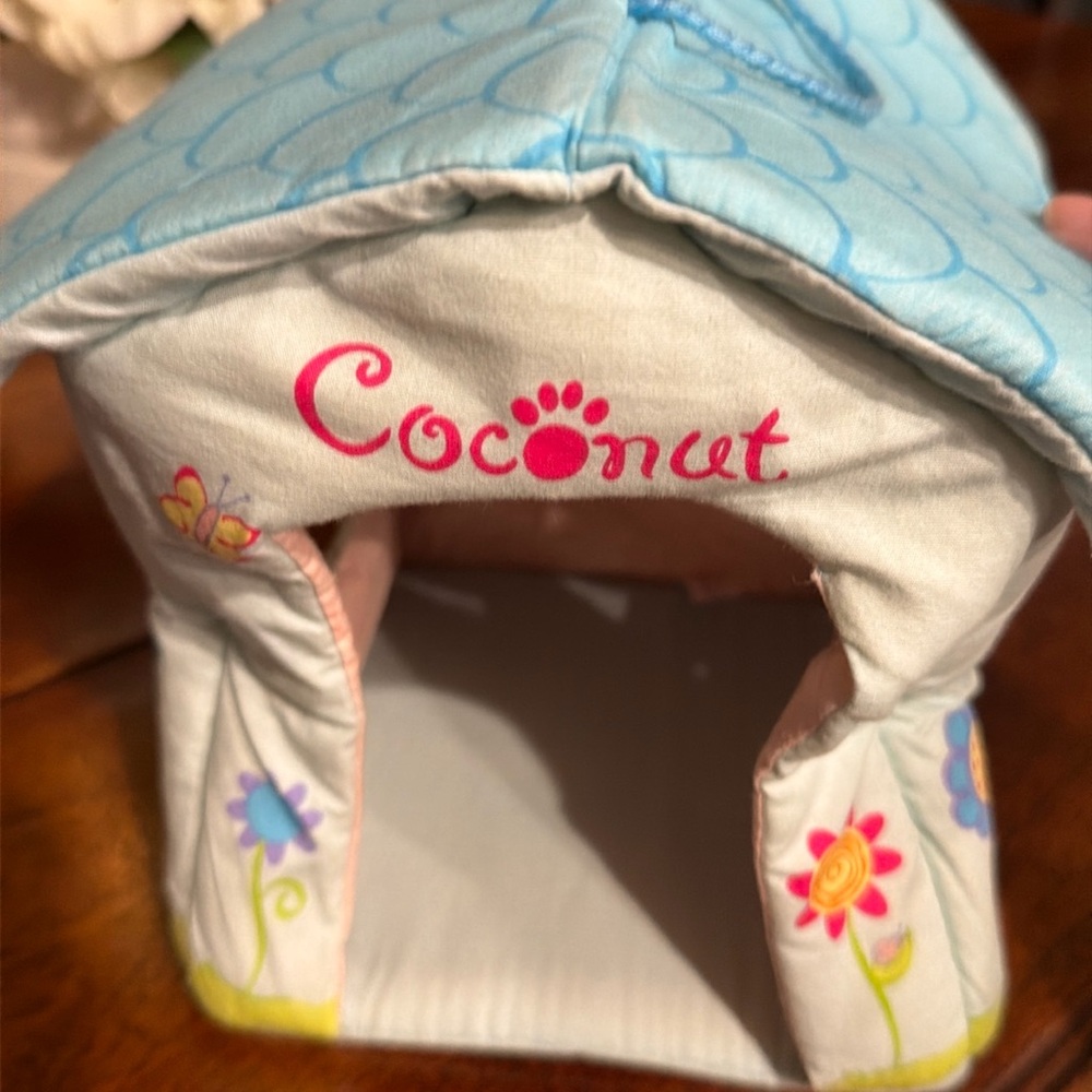 American Girl/ dog house
